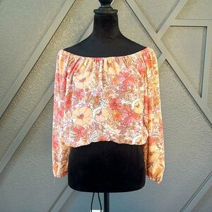Beautiful floral off the shoulder blouse; size M